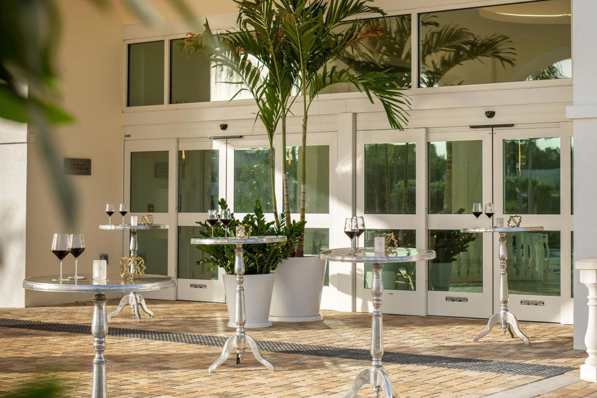 The Karol Hotel, St. Petersburg Clearwater, A Tribute Portfolio Hotel Exterior photo