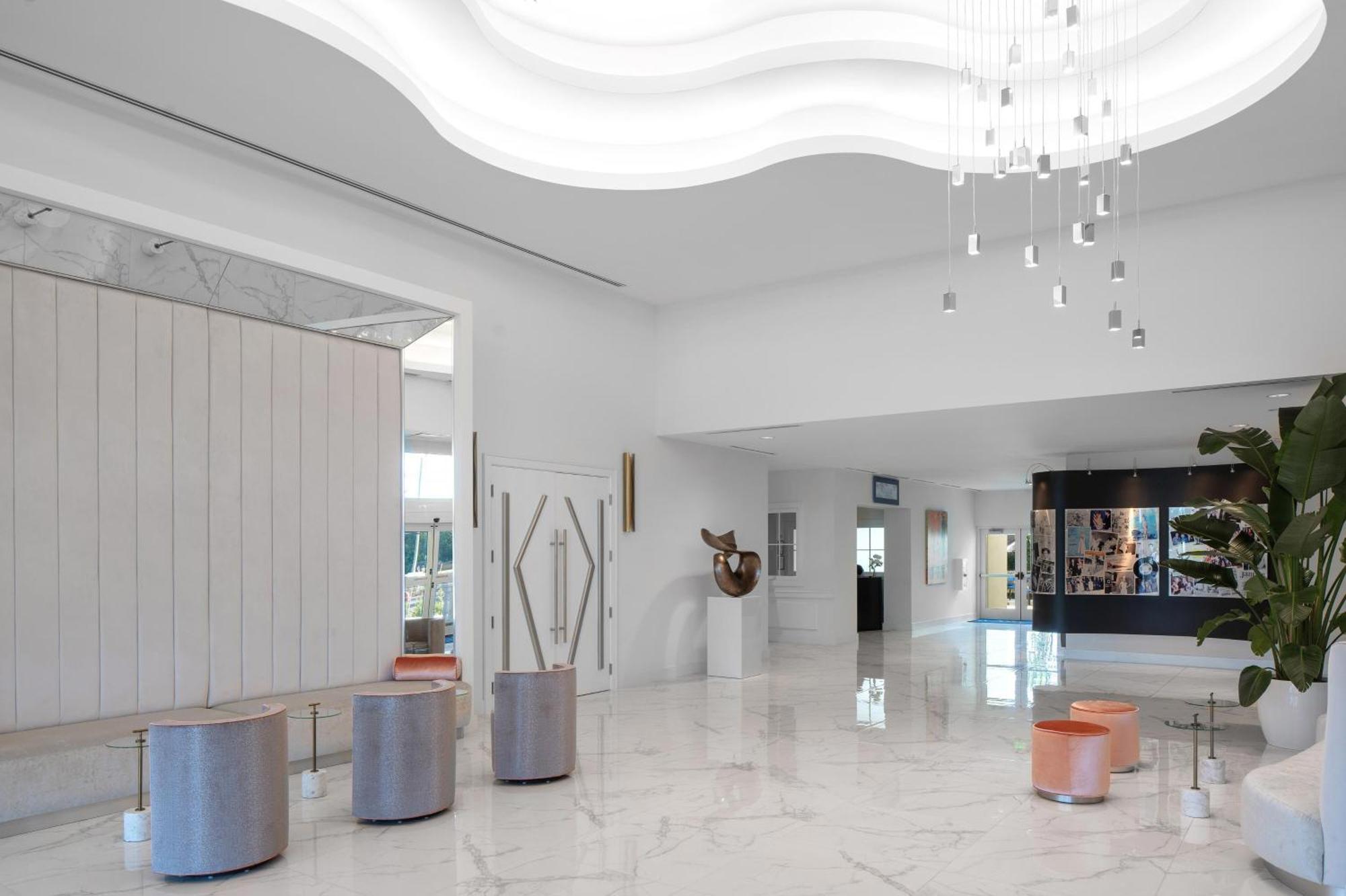 The Karol Hotel, St. Petersburg Clearwater, A Tribute Portfolio Hotel Exterior photo